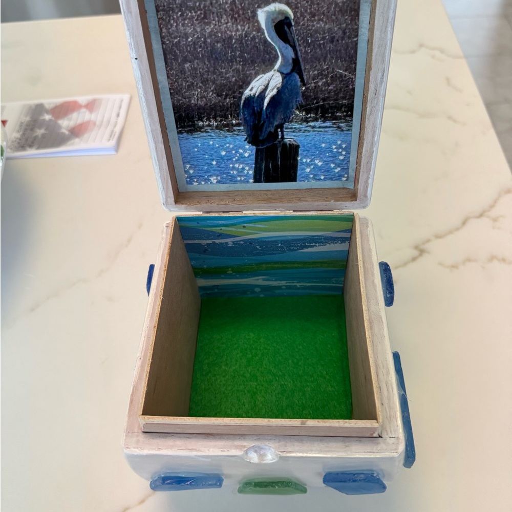 Pelican Design Storage Box - Picture 3 of 3